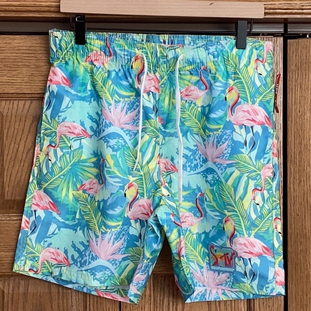 MTV tropical, flamingo swim trunks, men’s size medium